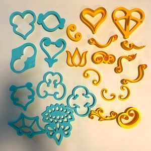 Wilton Cake decorating, fondant cutting, cookie cutters from 1972 and 1983